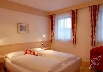 Ciasa Burjè Aparthotel 3*